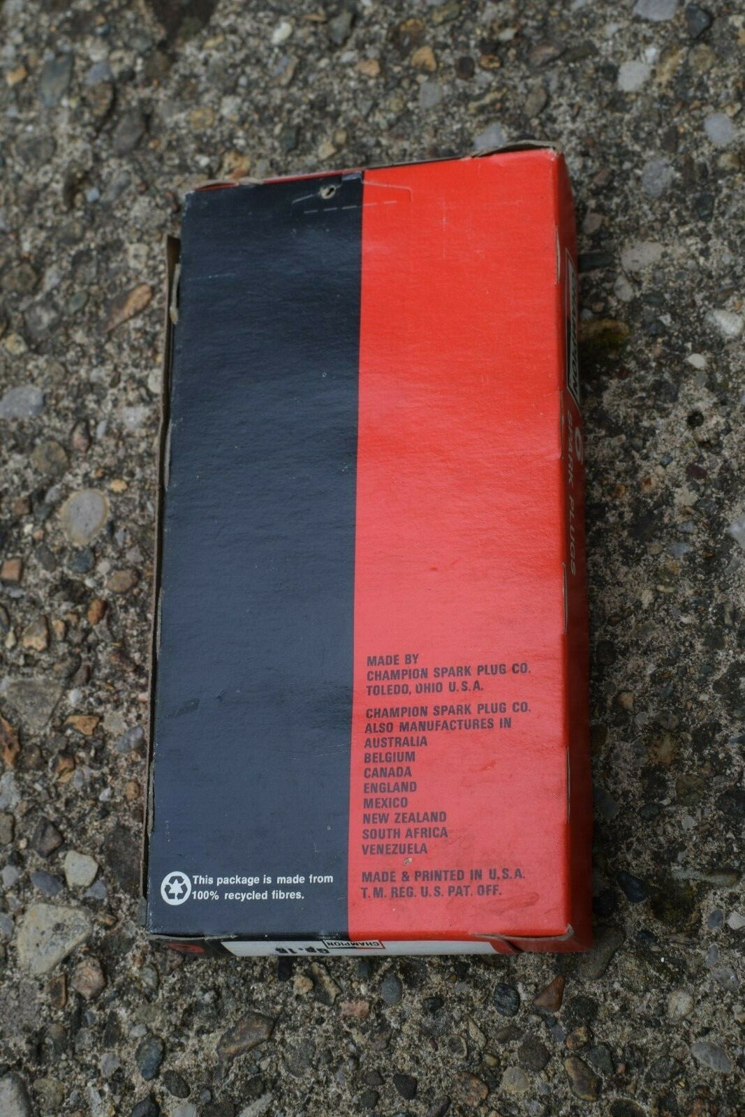 Vintage Champion Spark Plugs RN-14Y RESISTOR 6 Plugs New In Original Box NOS