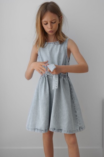 Buy GAP Women Blue Washed Denim Dungaree Shorts - NNNOW.com