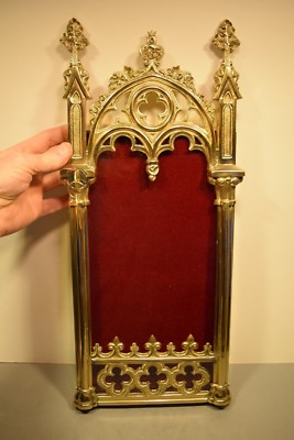 Ornate wall Reliquary Frame for your relics + With Lock & Keys, 18