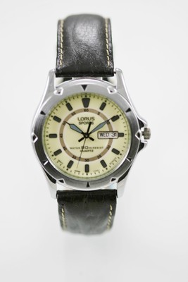 lorus trailmaster watch