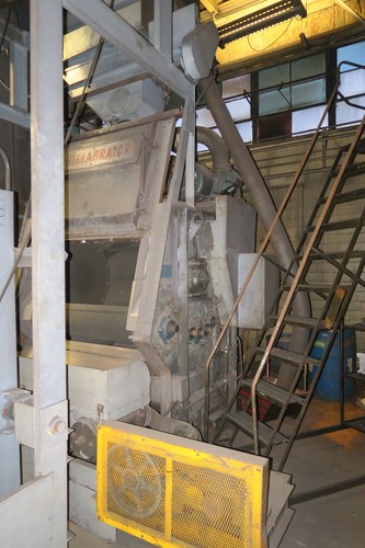 Wheelabrator Rubber Belt Tumblast 7 Super Includes Loader, Unloader