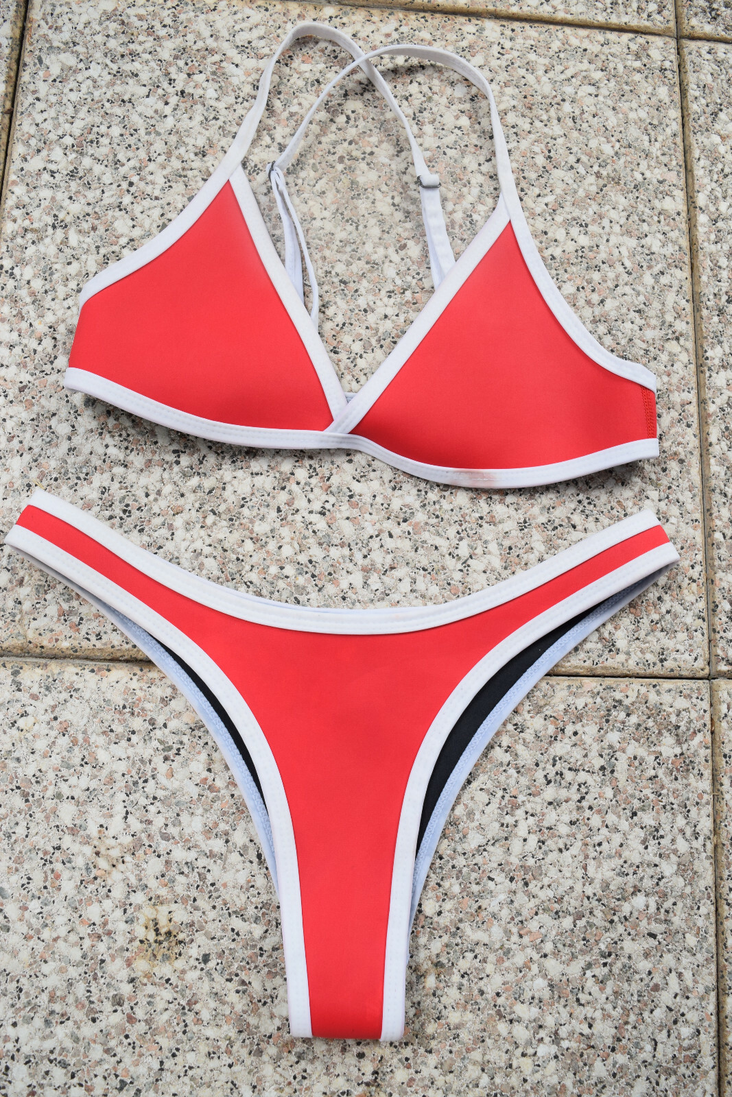 HOAKA Swimwear Bikini  rot weiß Gr. S Brasilian Hip Bottom  