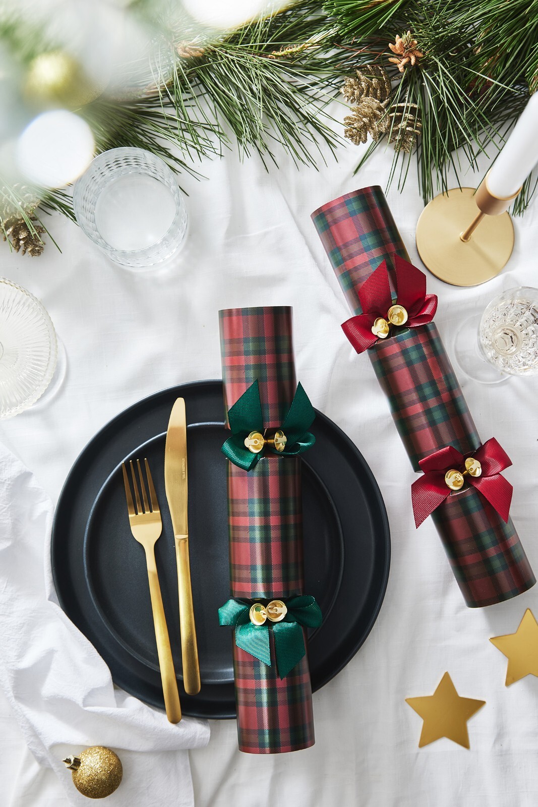 Christmas Crackers - 8 Elegant Bonbons, Handmade, "Luxury Tartan"