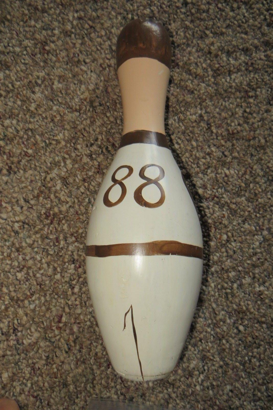 vtg hand painted UPS bowling pin award, 88 and ford on it