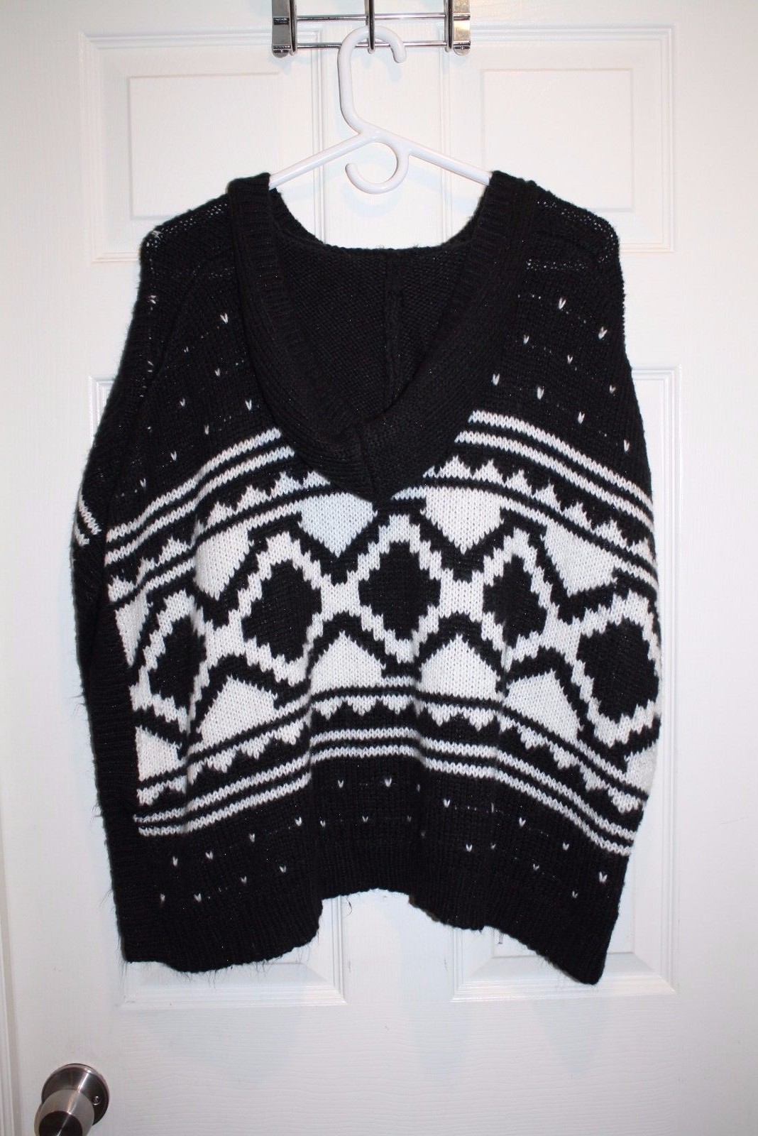 Justice Size Large 12-14 Black White Glitter Sparkle Shrug Poncho Sweater Hoodie