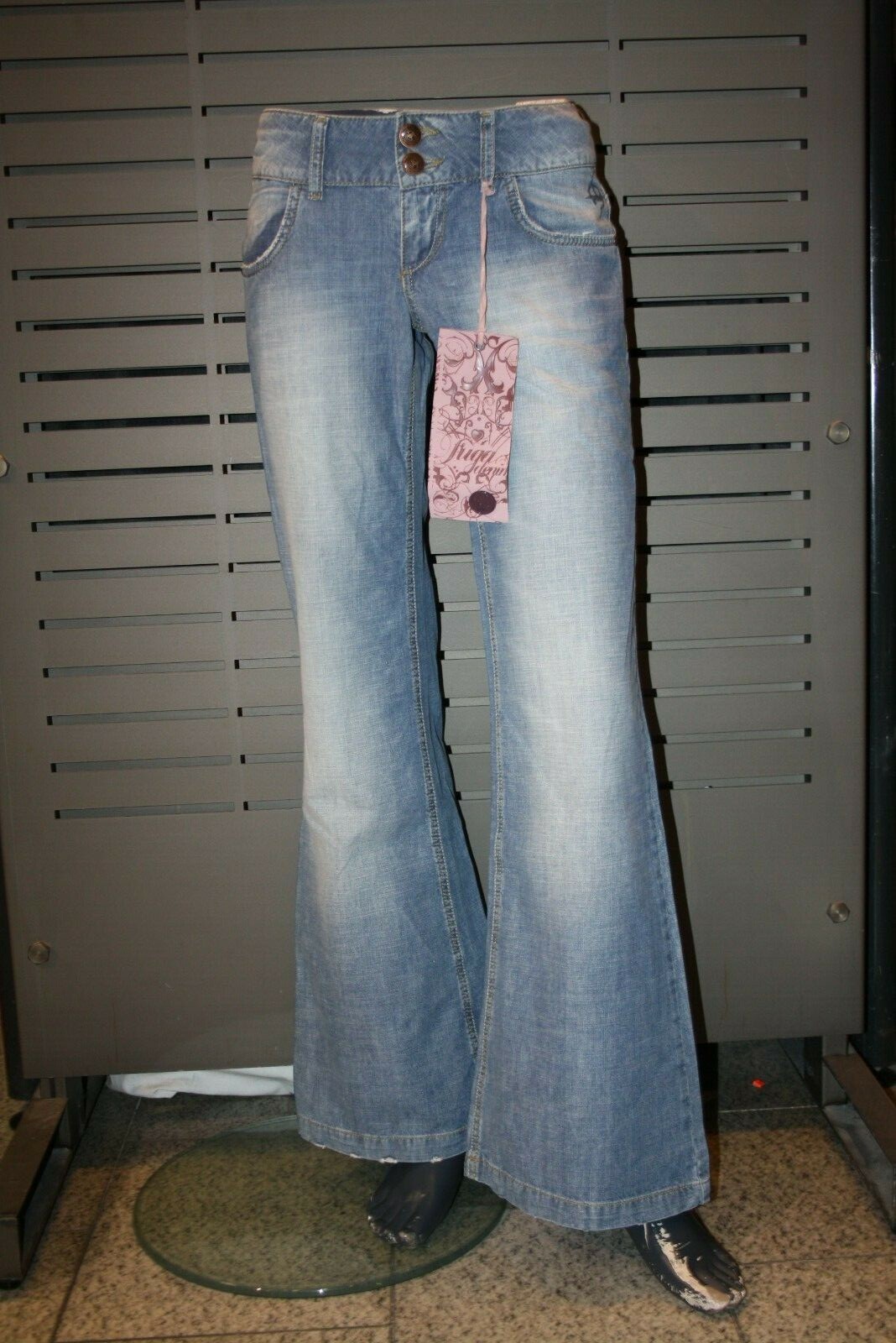 FUGA Jeans Nomad 2744 Women's New Blue Destroyed Vintage New FUGA Jeans Nomad 2744 Women's New Blue Destroyed Vintage New