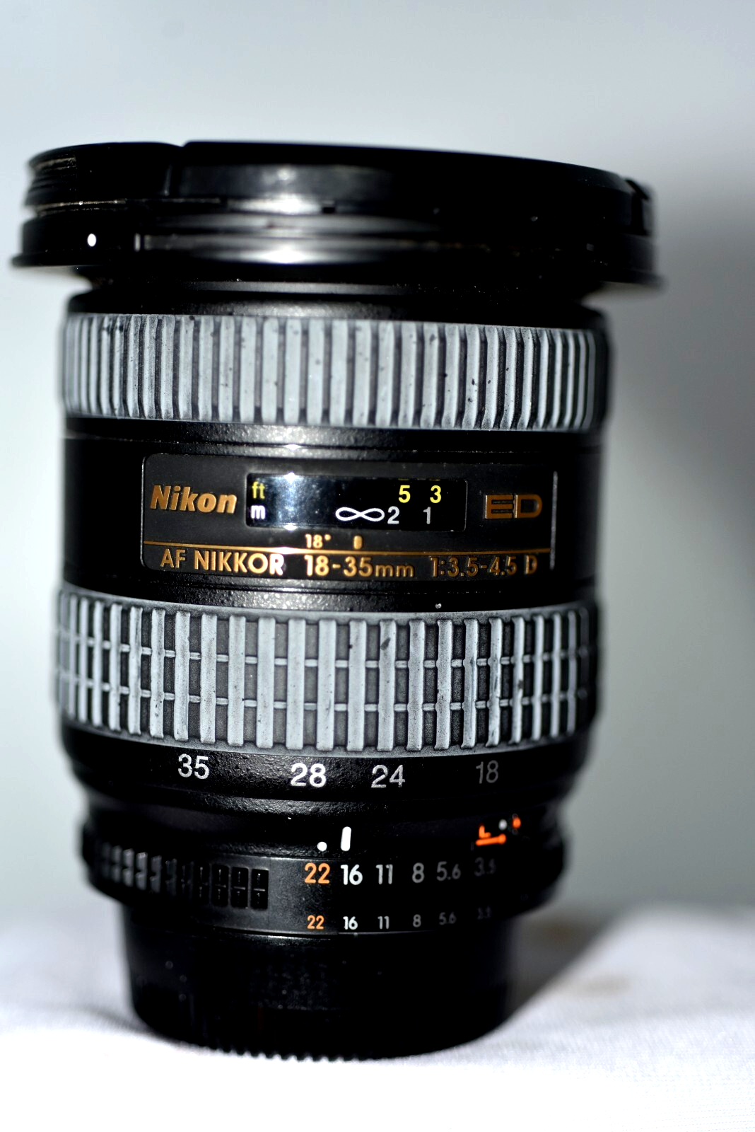 ( L1-60 )　 Nikon AF NIKKOR 18-35mm 1：3.5-4.5D　美品　　同梱不可