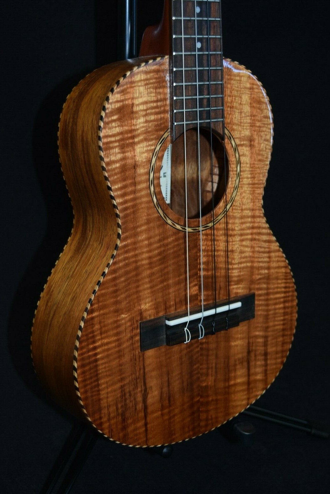 Mele Curly Koa Tenor with Vintage Rope Inlay