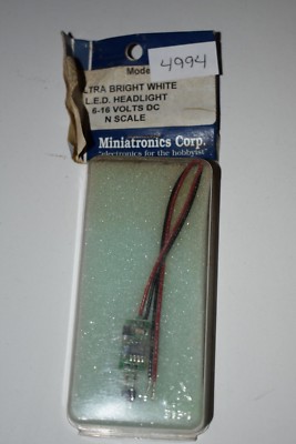 N Scale Miniatronics 100-302-01 Bright White L.E.D Headlight J4994
