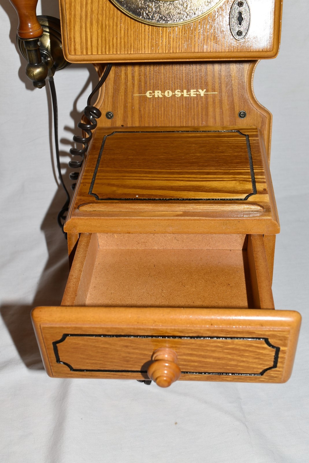 CROSLEY COUNTRY KITCHEN HAND CRANK STYLE PUSH BUTTON  WALL PHONE  WORKING