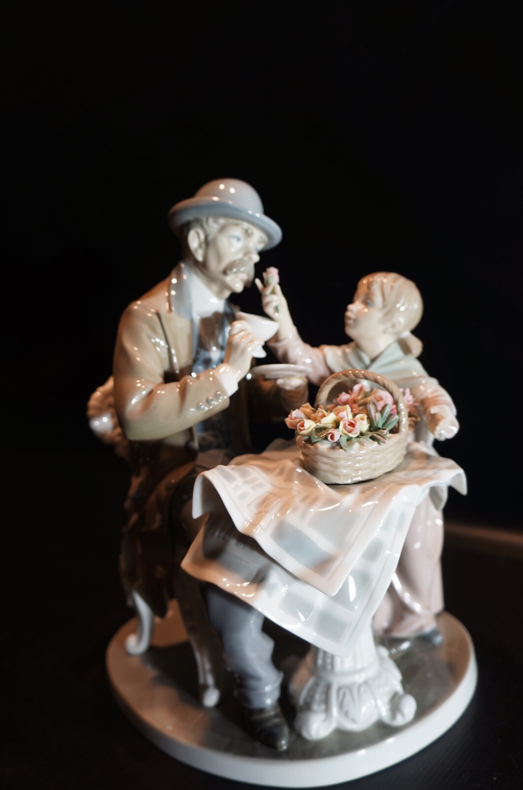 スポーツ LLADRO Warrior boy Sculpture. White. Limited Edition | Lladró® USA