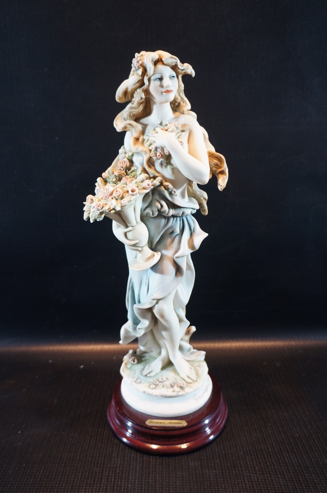 FLORENCE社・GIUSEPPE ARMANI・ITALY・欠損無し・代用箱 FLORENCE社・GIUSEPPE ARMANI・ITALY・欠損無し・代用箱 - メルカリ