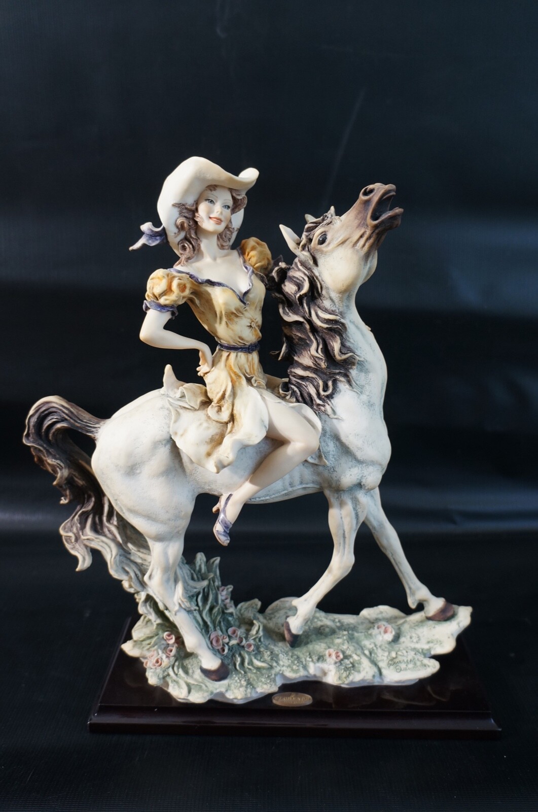 GIUSEPPE ARMANI FREE SPIRIT FIGURINE 321C Lady With Horse