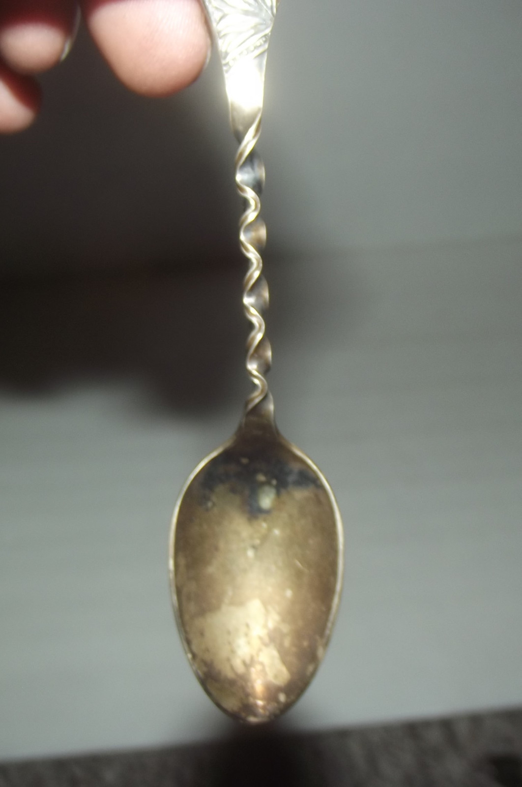 BEAUTIFUL VINTAGE WM ROGERS BABY SPOON MARKED IDA ON THE BACK
