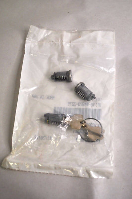 IGNITION LOCK Cylinder Keys  USA NOS Peterbilt 379 377 359 378 349 385 362