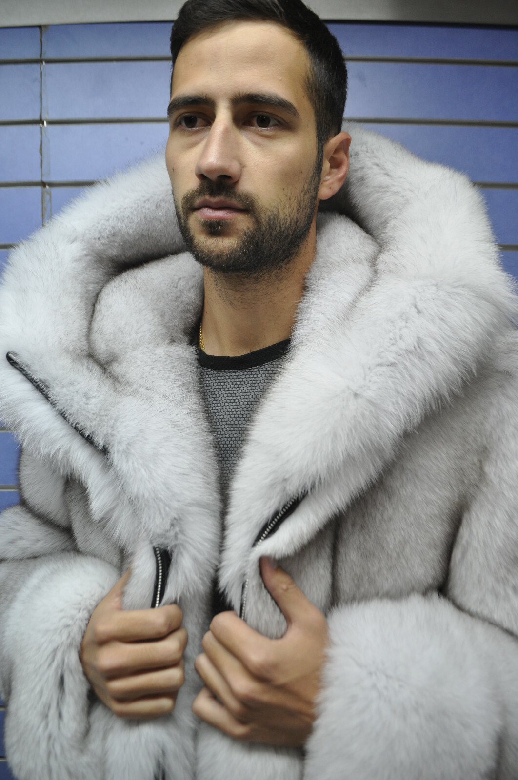 FOX LUXURY FULL SKIN BLUE FOX FUR MEN LONG COAT REAL FUR WHITE SKIN TO SKIN FOX HOOD