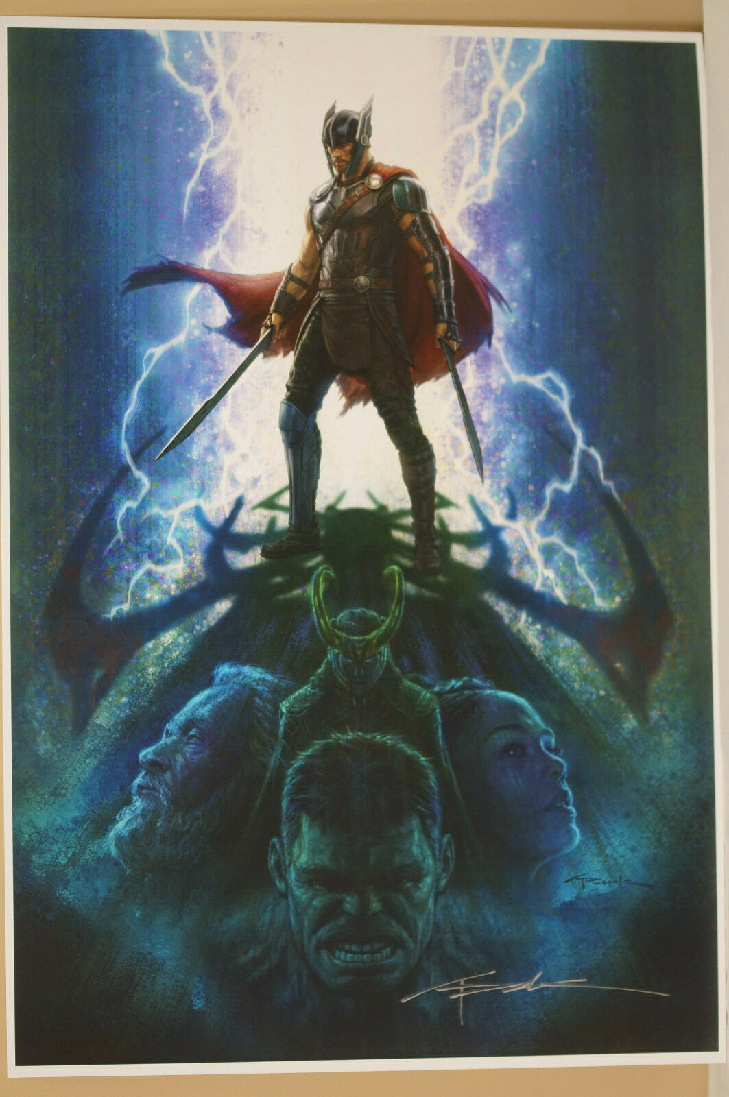 The Art of Thor Ragnarok MARVEL ソーアートブック Amazon.com: The Art of Marvel Studios Thor Ragnarok