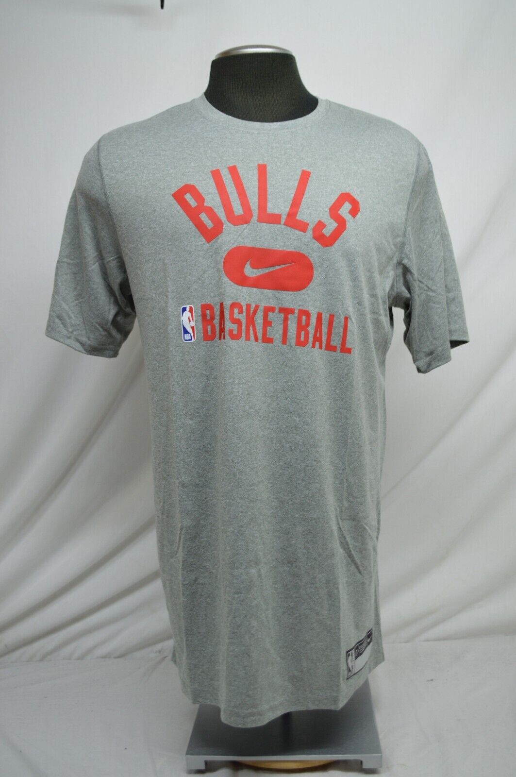 Chicago Bulls Nike Practice Circle Black T-Shirt – Official