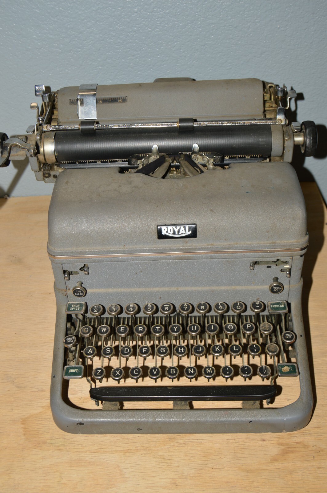 Neat 68’s U.S NAVY Dead stock Typewriter Neat 68's U.S NAVY Dead stock Typewriter Neat 68's U.S NAVY
