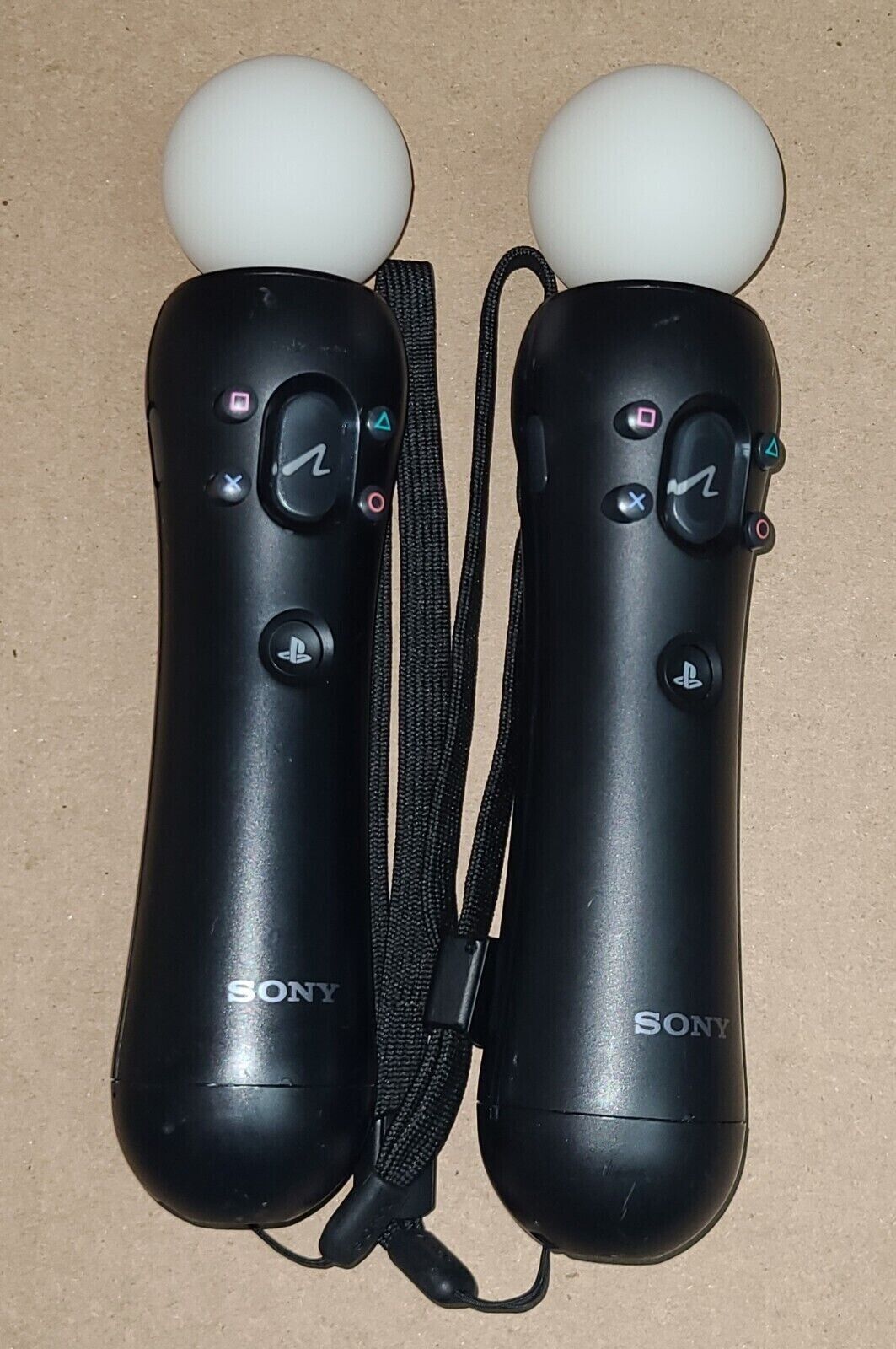 2 x Sony PlayStation Move Motion Controller (CECH-ZCM1U) PS3 2 x Sony PlayStation Move Motion Controller (CECH-ZCM1U) PS3