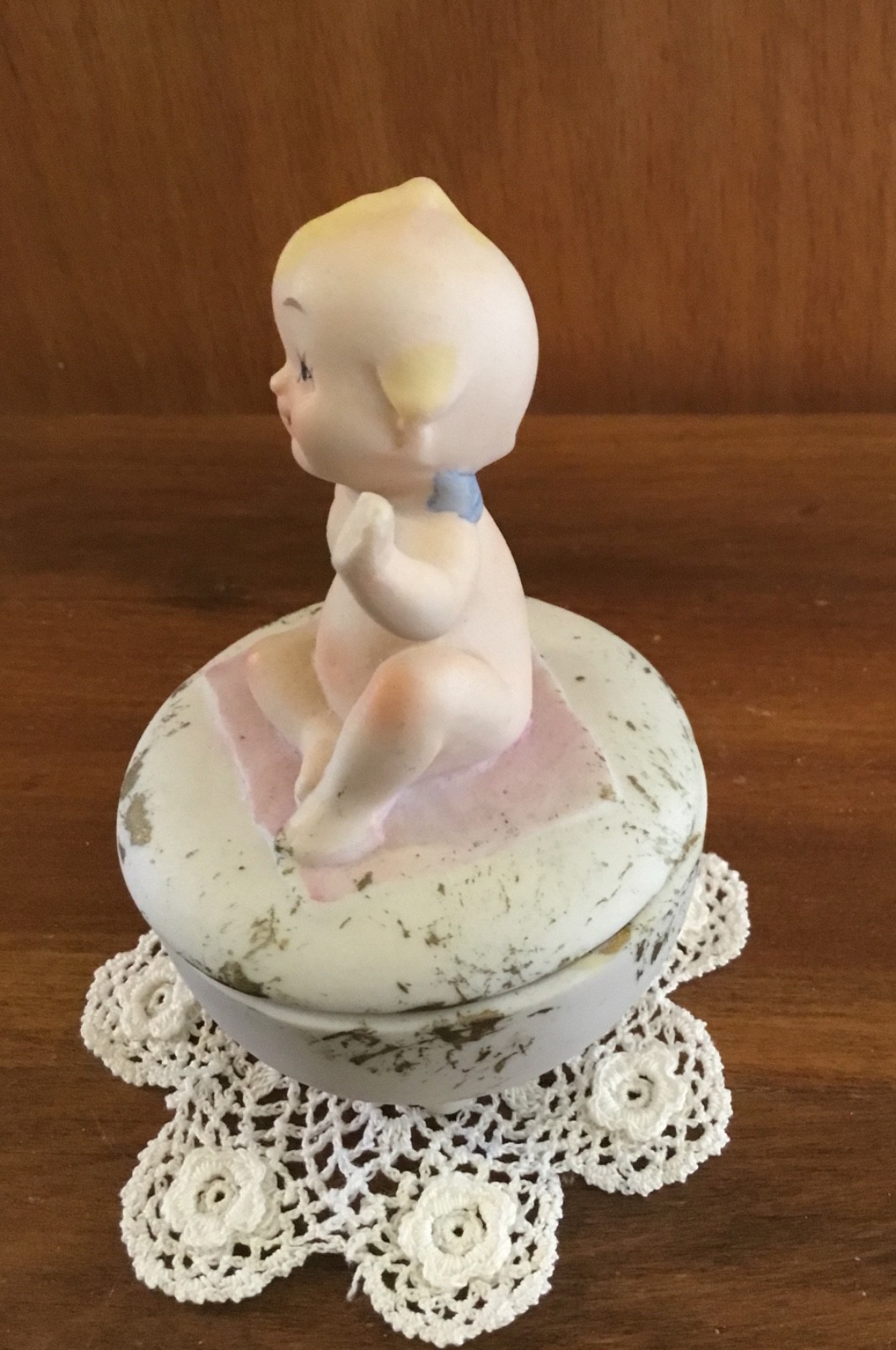 Vintage Lefton Hand Painted Porcelain Kewpie On Pink Blanket Trinket Box