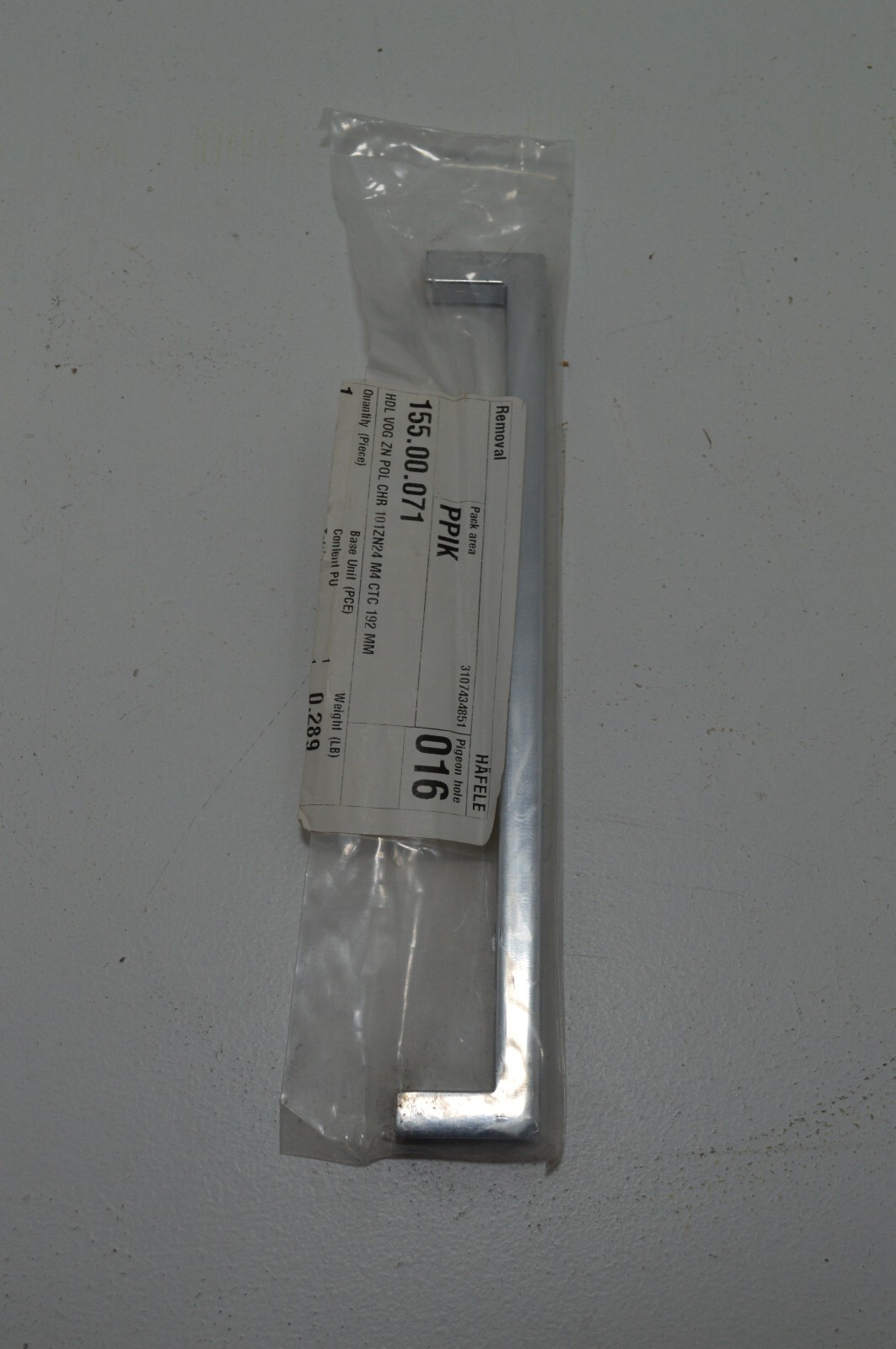 Pull, handle, Vogue, zinc, polished chrome, 101ZN23, M4 Pull, handle, Vogue, zinc, polished chrome, 101ZN23, M4