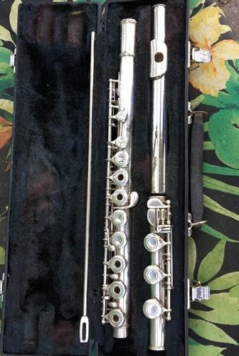 YAMAHA FLUTE 385ll Conservatory OPEN HOLE PRICED RIGHT  AS IS STERLING  HEAD JT