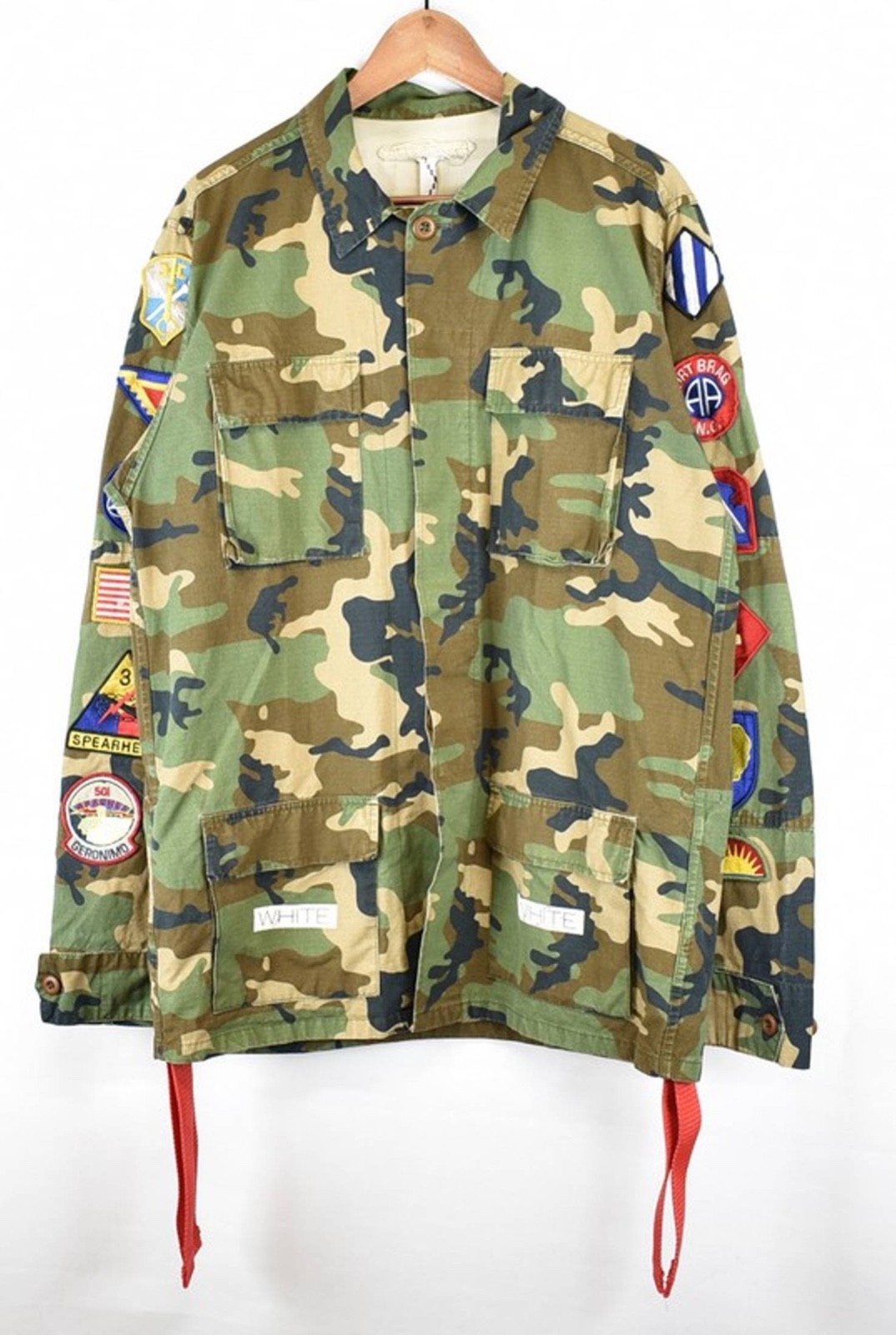 OFF-WHITE Embellished Camo Field Jacket (M / Camo) w OFF-WHITE Embellished Camo Field Jacket (M / Camo) w