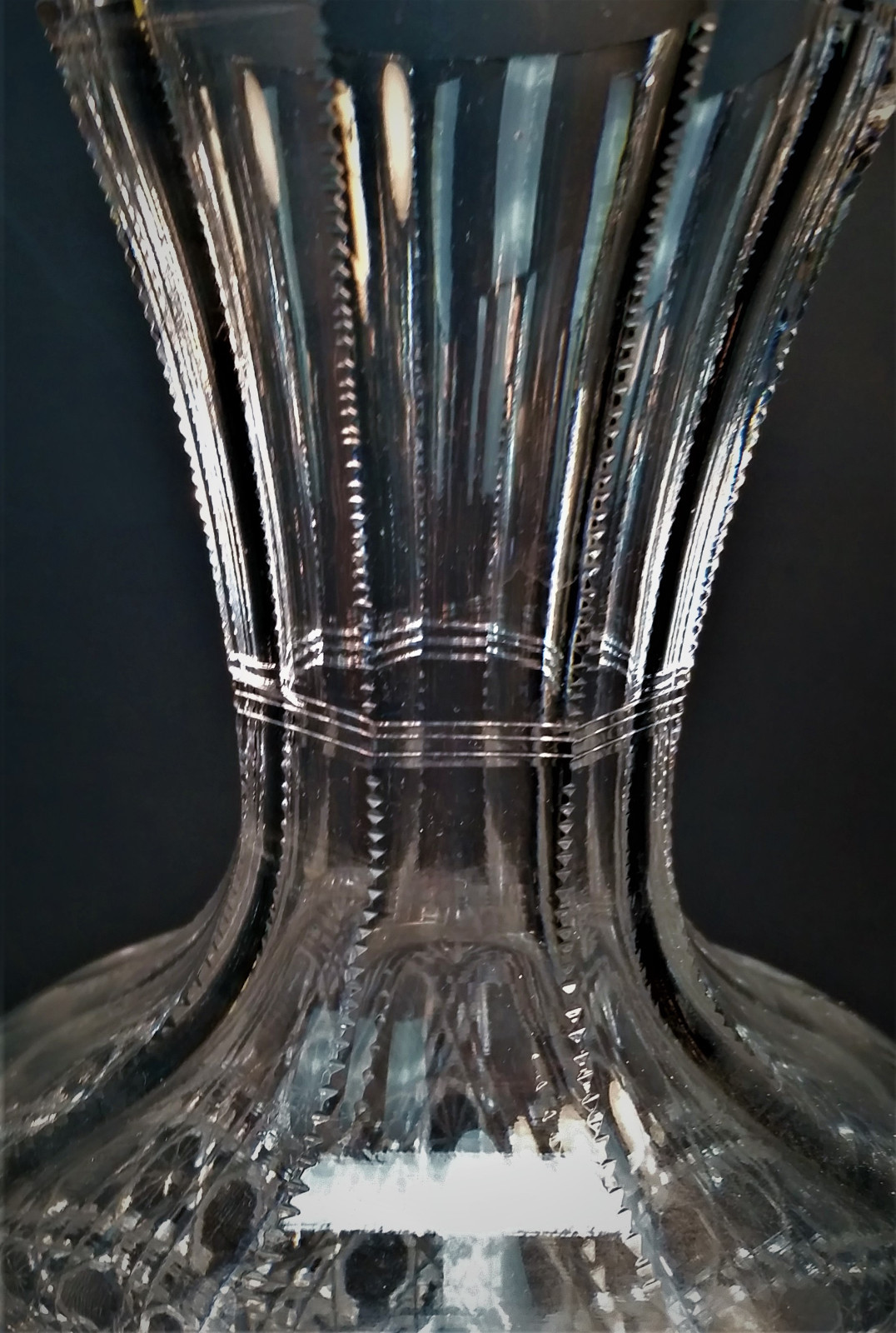 American Brilliant Cut Glass Lead Crystal Flower Vase Antique Carved Art Glass
