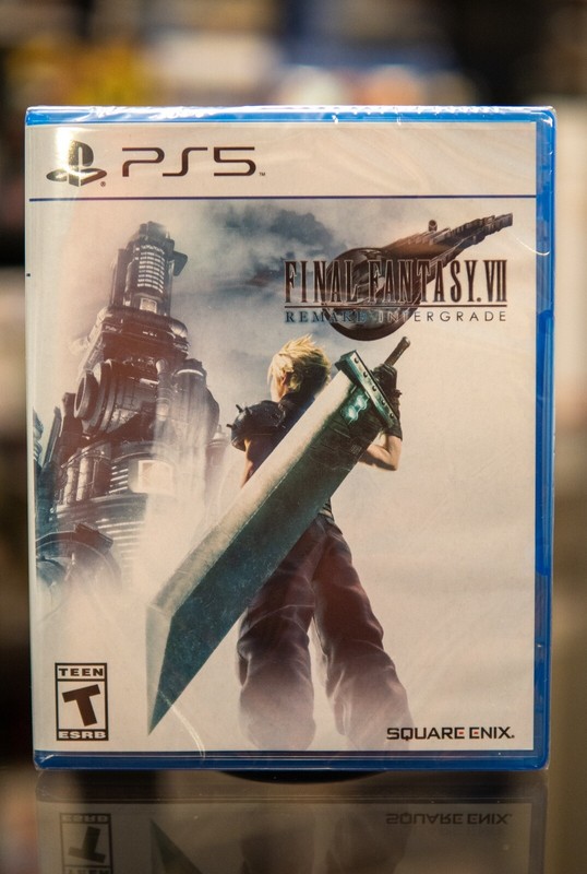 Final Fantasy VII Remake Intergrade PS5 with DLC - Brand