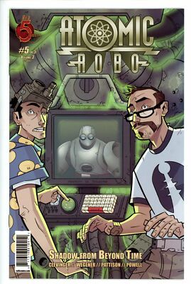 Atomic Robo Shadow from Beyond Time 5 Red 5