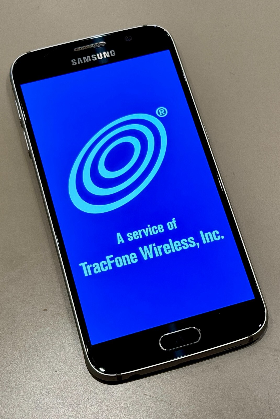 Купить Смартфон Samsung Galaxy S6 32 ГБ, черный, GSM-блокировка Tracfone,  ОЧЕНЬ ХОРОШИЙ, SM-S907VL, цена 9 590 руб — (295965926460), США