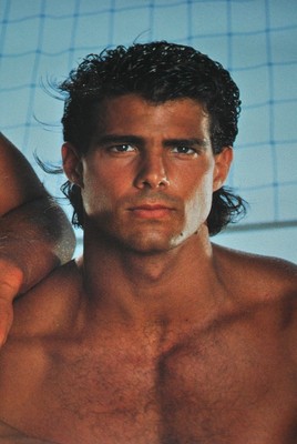 # 3382 RARE VINTAGE AMERICAN MALE VOLLYBALL 1988 RELEASE