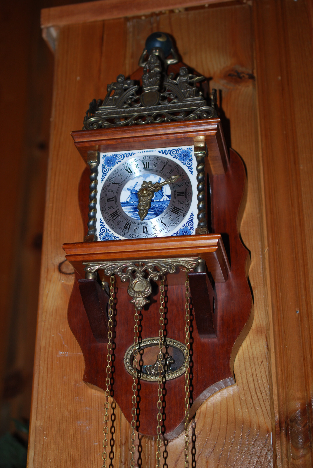 VTG Dutch Pendulum Wall Clock NU ELCK SYN SIN Atlas Chimes