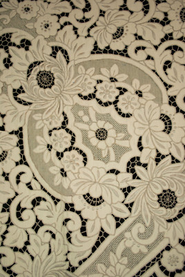 Vintage Embroidered Lace Tablecloth Madeira Banquet Size 135