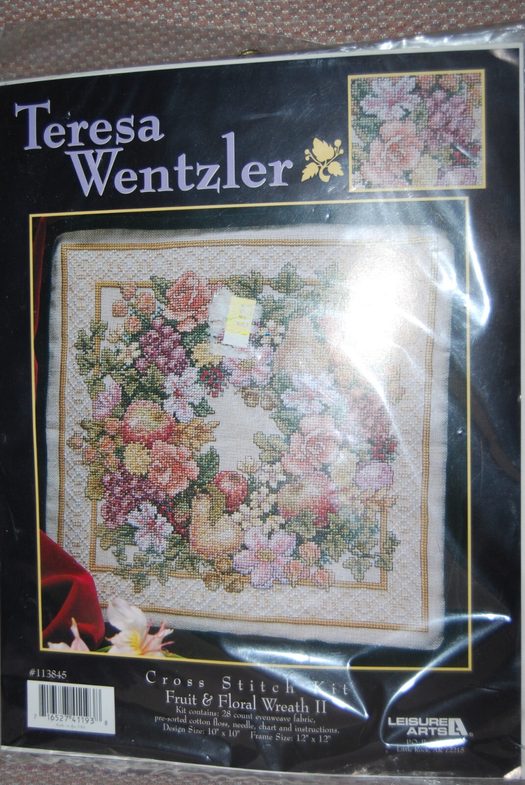 クロスステッチキット Teresa Wentzler リース クロスステッチキット Teresa Wentzler リース
