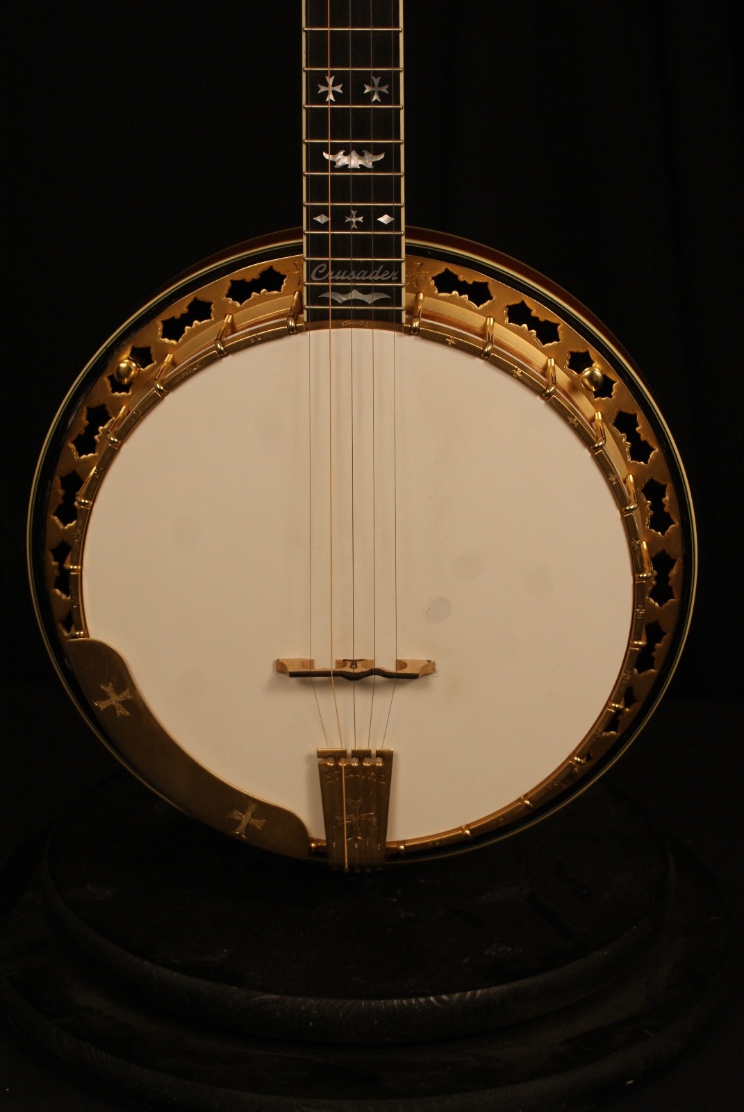 2004 Stelling Crusader DELUXE 5 string banjo GOLD engraved w/ Stelling Hardcase