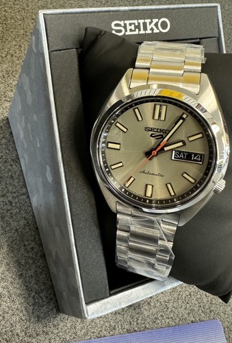 Pre-owned Seiko 5 Sports Automatic Snxs Series Classic Ivory Dial Watch Srpk91 Japan