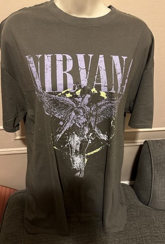 boohoo☆NIRVANA ライセンスプリント Tシャツ(送料込) boohoo