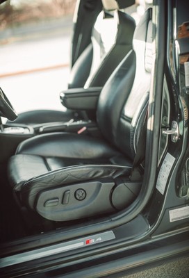 image 4 of interior