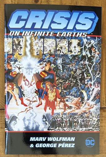 (最大500円引) CRISIS ON INFINITE EARTHS アメコミ Crisis On Infinite Earths DC Comics SC Tpb Tp New Alex Ross