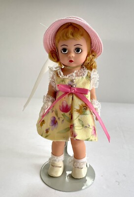 Madame Alexander 8  EASTER SUNDAY # 21510