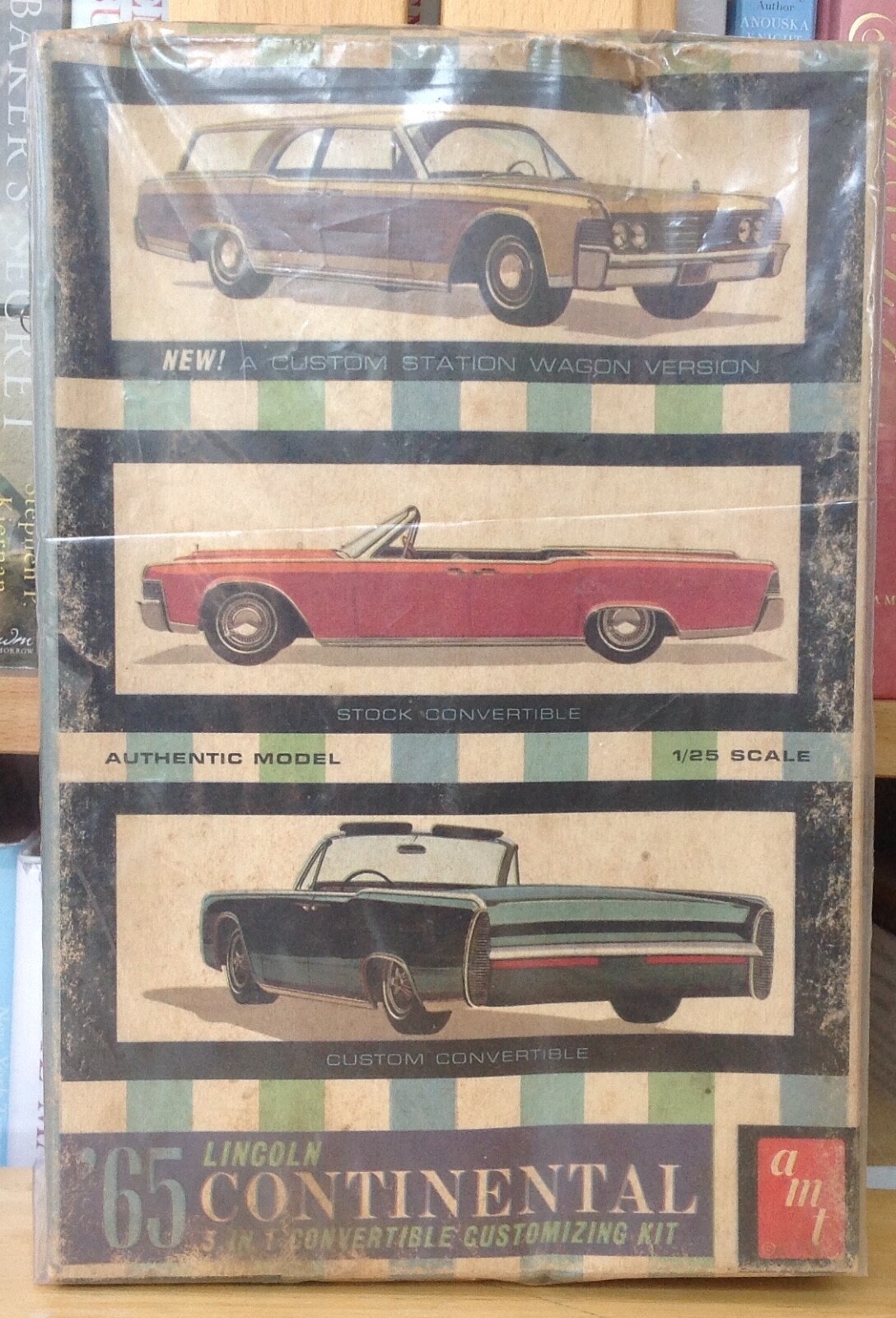 AMT 1:25 '65 Lincoln Continental 3 in 1 Vintage Model Car