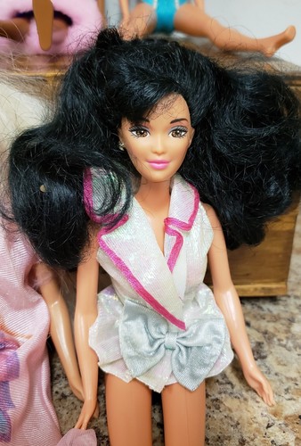 Barbie Doll Lot of 14 Dolls made by Mattel