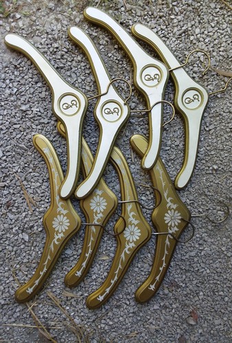 Lot 8 heavy SHABBY VTG CHIC F Floral GOLD & WHT WOOD CLOTHES DISPLAY HANGER SET