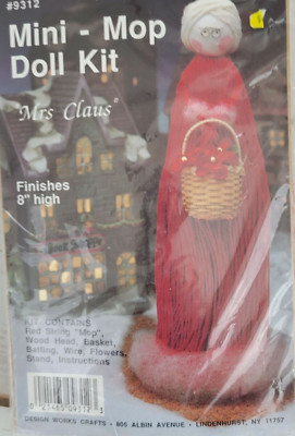 Mini Mop Doll Kit Mrs Claus 8'' High Craft Kit Christmas Decoration Unopened
