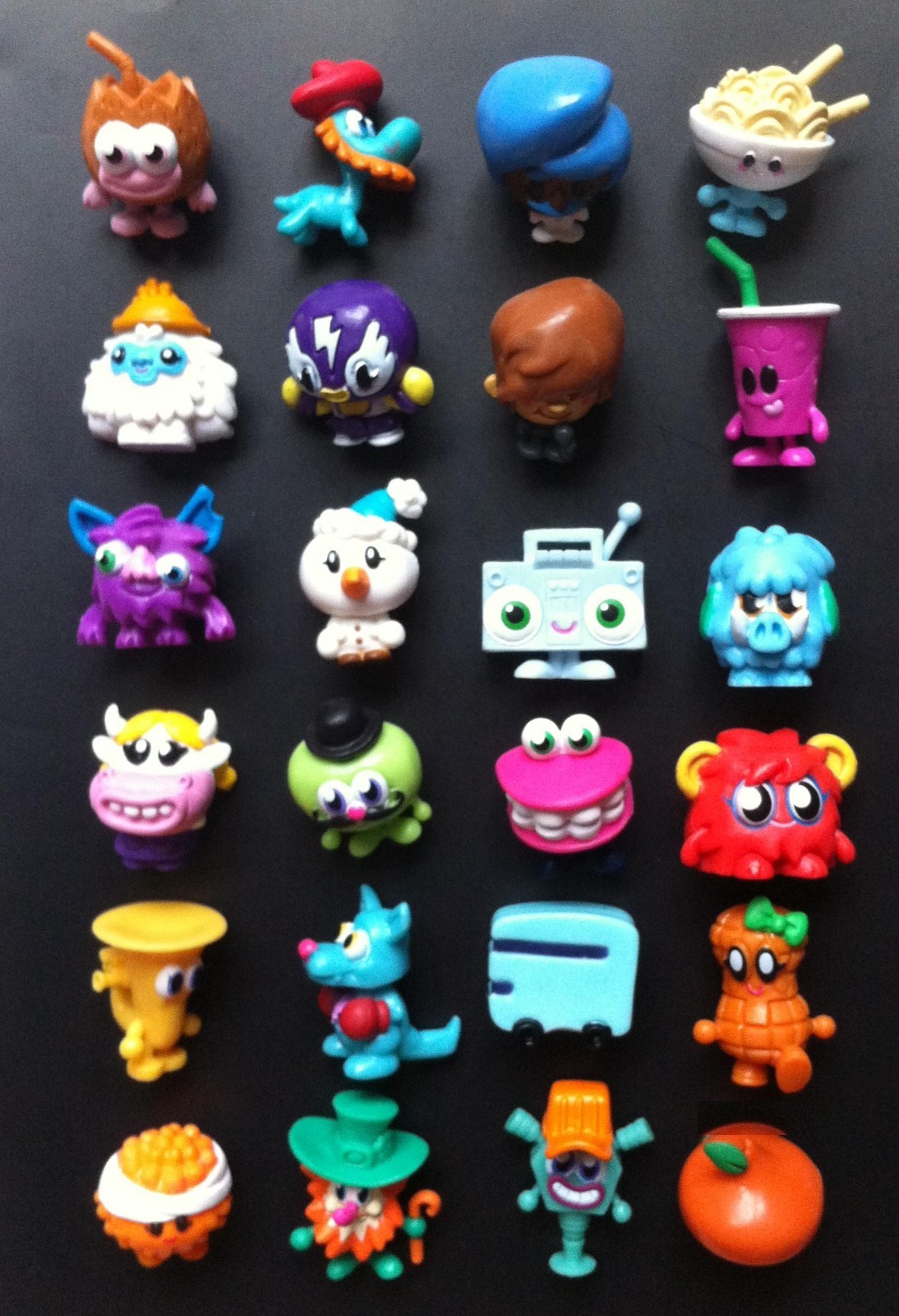 MOSHI MONSTERS Series 4 Choose Ultra Rares ☆ Suey ☆ Zack MOSHI MONSTERS Series 4 Choose Ultra Rares ☆ Suey ☆ Zack