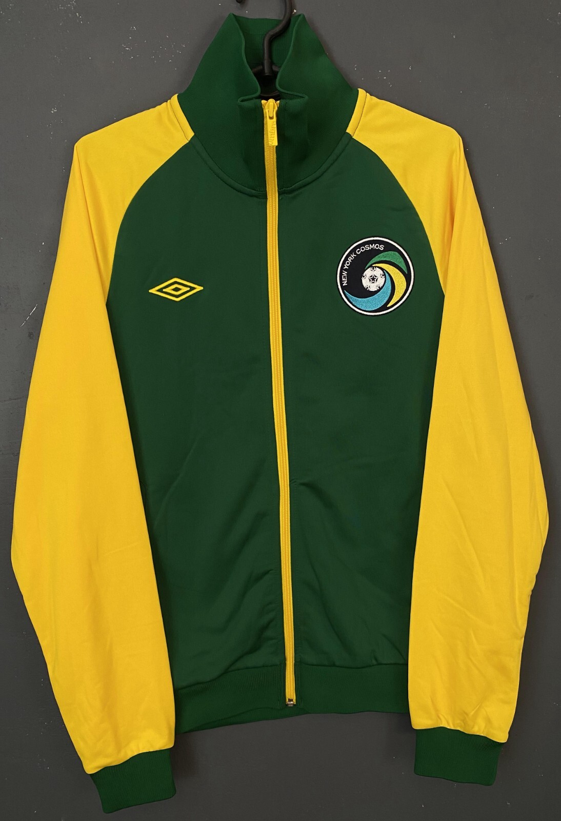 UMBRO MEN'S FC NEW YORK COSMOS TRACK JACKET TRAINING SOCCER