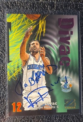 1997-98 Skybox Z-Force - Vlade Divac #93 AUTOGRAPHED HAND SIGNED IP