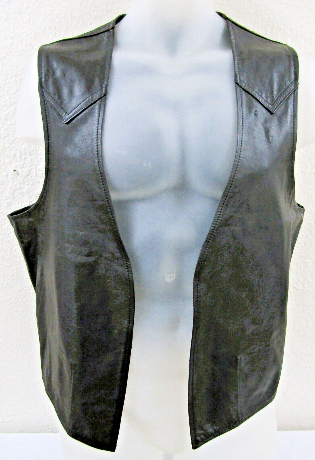 Vintage Black Leather Vest with Inside Pockets Size Medium Vintage Black Leather Vest with Inside Pockets Size Medium